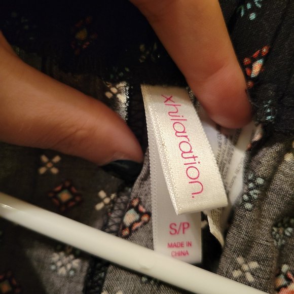 Pants Xhilaration size small flowy stretchy - Picture 2 of 4